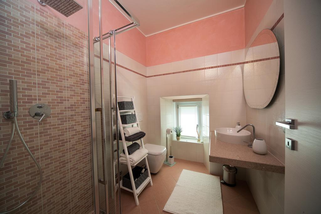 Apartamento Il Portico Baveno Exterior foto